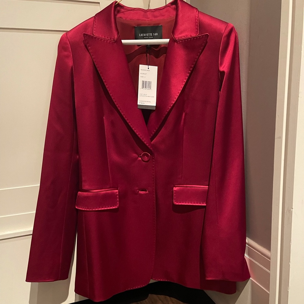 LAFAYETTE 148 blazer, scarlet, never worn size 0, fits 2-4